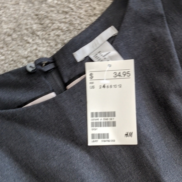 Dress - Picture 2 of 4